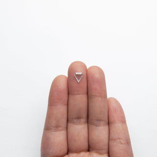 0.72ct 7.65x6.92x1.75mm VS2 D Shield Portrait Cut 19854-28
