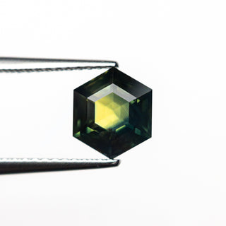 1.80ct 8.00x6.73x4.13mm Hexagon Step Cut Sapphire 25385-02